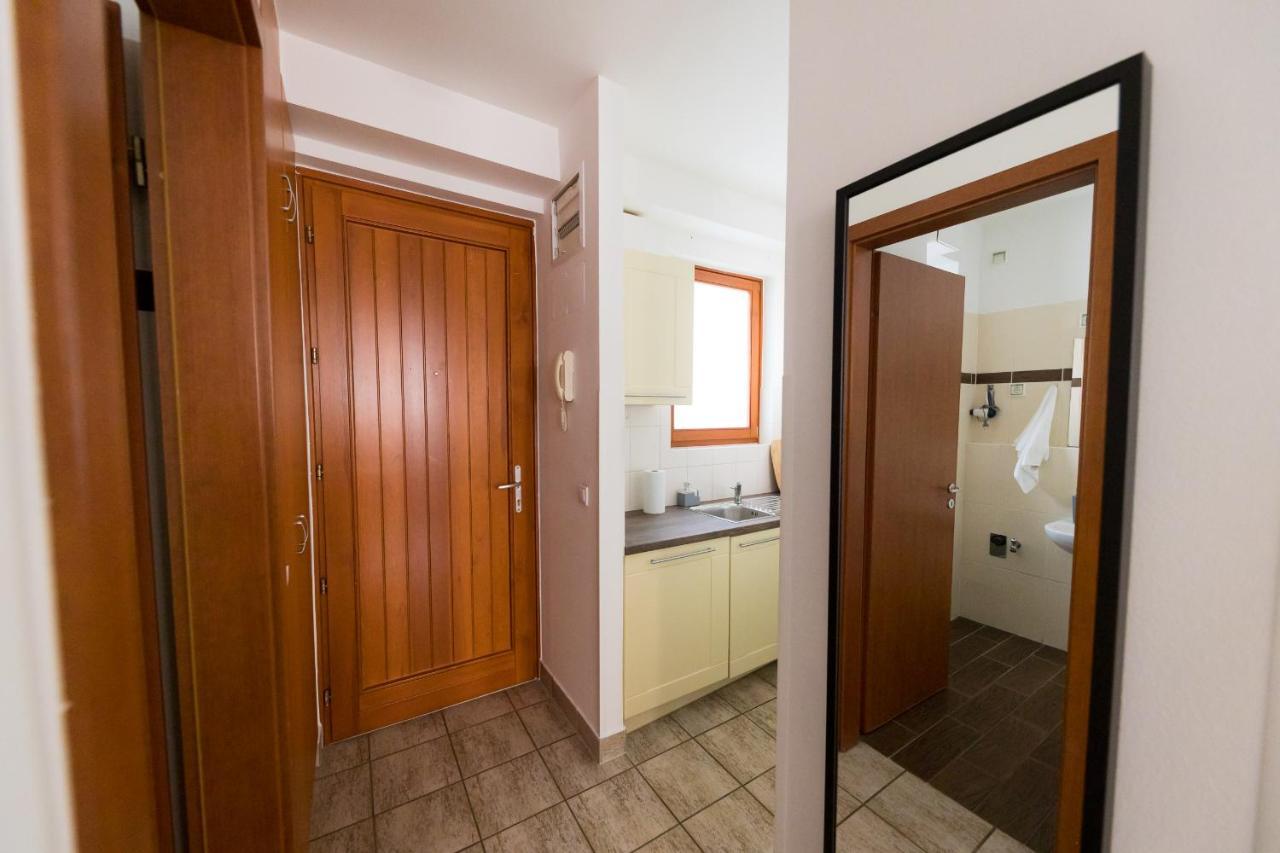 Lovag Studio Apartment Boedapest Buitenkant foto